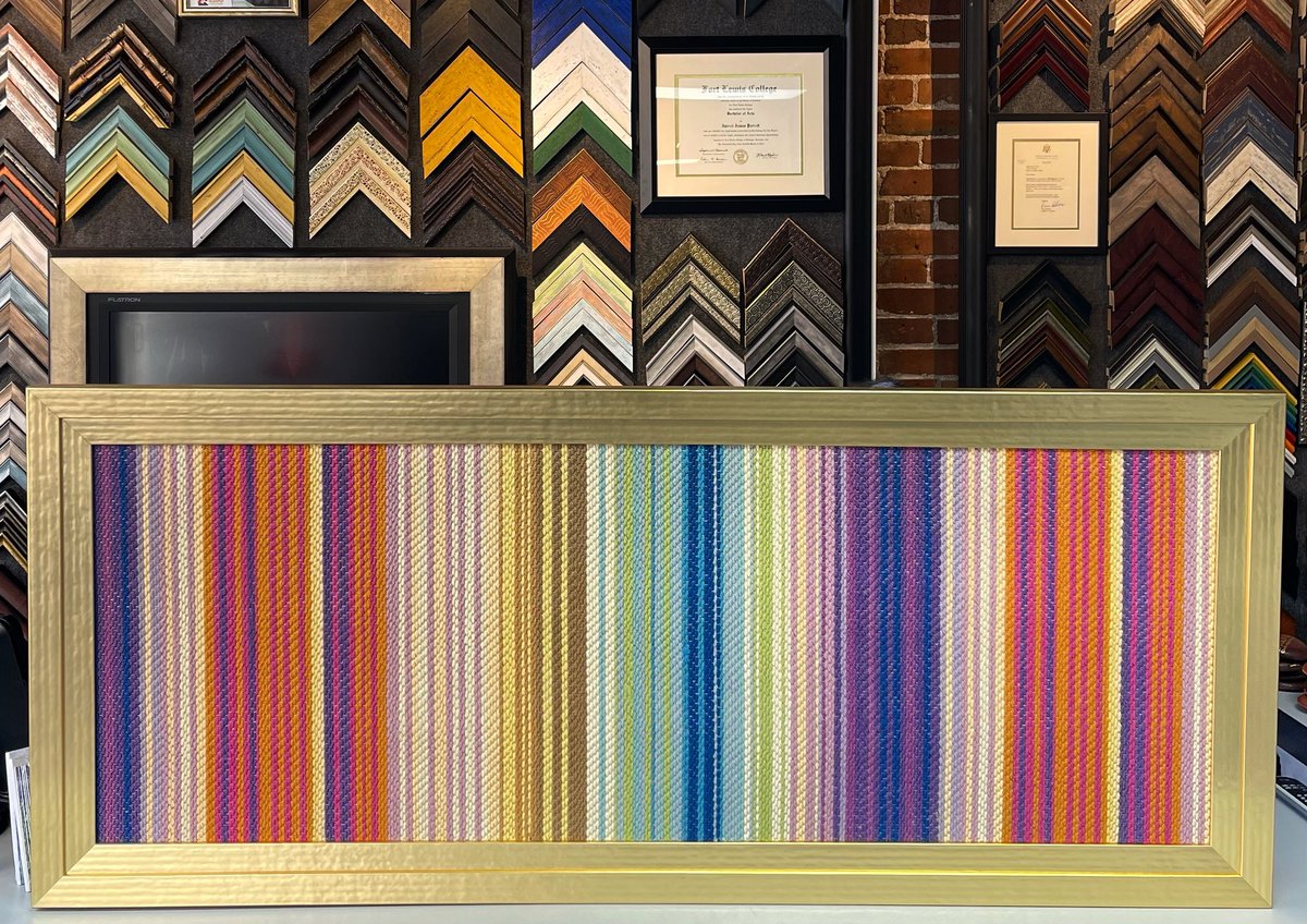 5280customframe's tweet photo. In honor of #NationalCustomFramingDay, check out this Italian rug custom framed with stacked Italian mouldings by @RomaMoulding! #Customframing allows you to create a one-of-a-kind frame for your favorite piece of art! #pictureframing #5280customframing #stackedframes https://t.co/erFRPVcixD