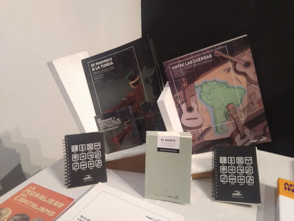 UDLAediciones's tweet photo. En este tercer día de la #FILPUCE, te recomendamos nuestros libros de música y literatura. Además, si realizan una compra por más de 15 dólares, les regalamos una libreta. 

¡No se lo pierdan! 

#LibrosUDLA
#UDLAEdiciones. https://t.co/IHz2pIknZE