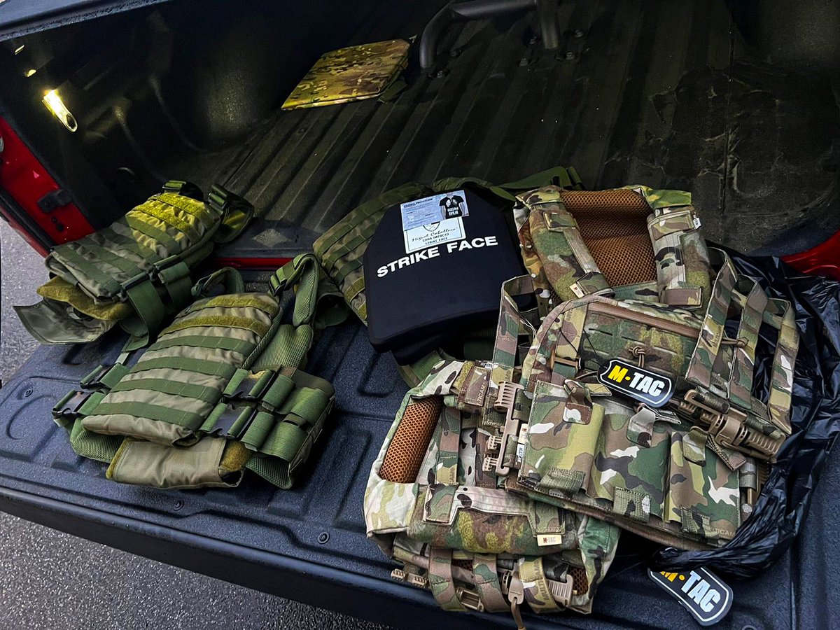 Всім привіт!😈
Всі Ви в курсі, що наш навчальний центр використовує гроші з цивільних навчань на допомогу військовим підрозділам,які ми також тренуємо. Сьогодні,завдяки Вам,одній з груп ССО ми придбали 5 плитоносок та 5 комплектів керамічних плит! Загальною вартістю: 145.000грн❤️‍🔥