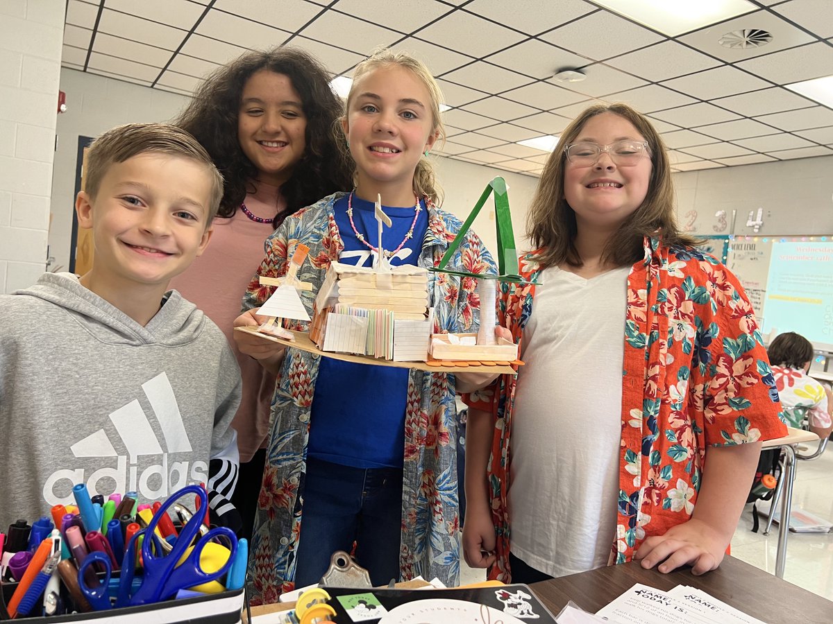 WhiteHouseMiddle tweet media