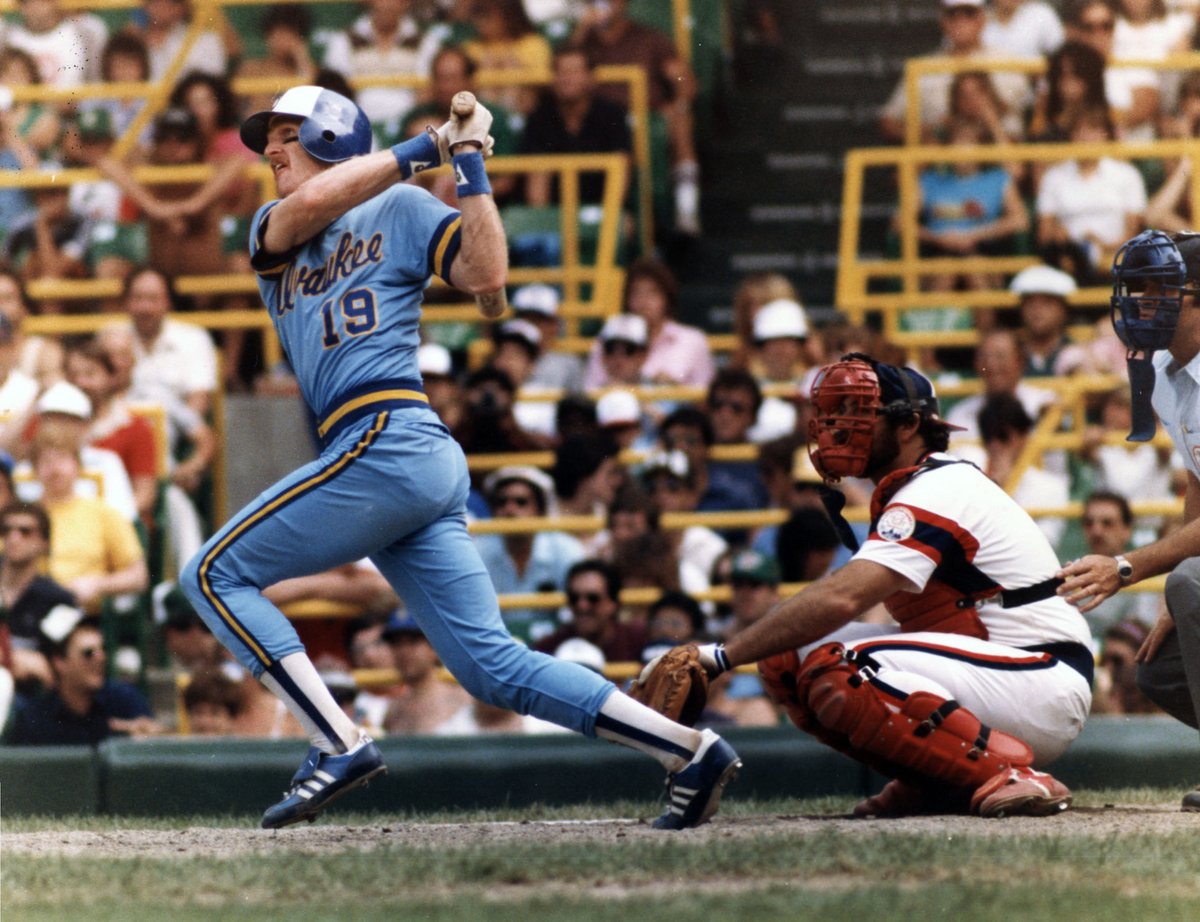 baseballinpix's tweet photo. Happy 67th Birthday to Hall of Famer Robin Yount, born this day in Danville, IL. https://t.co/L9u3eBIaTJ