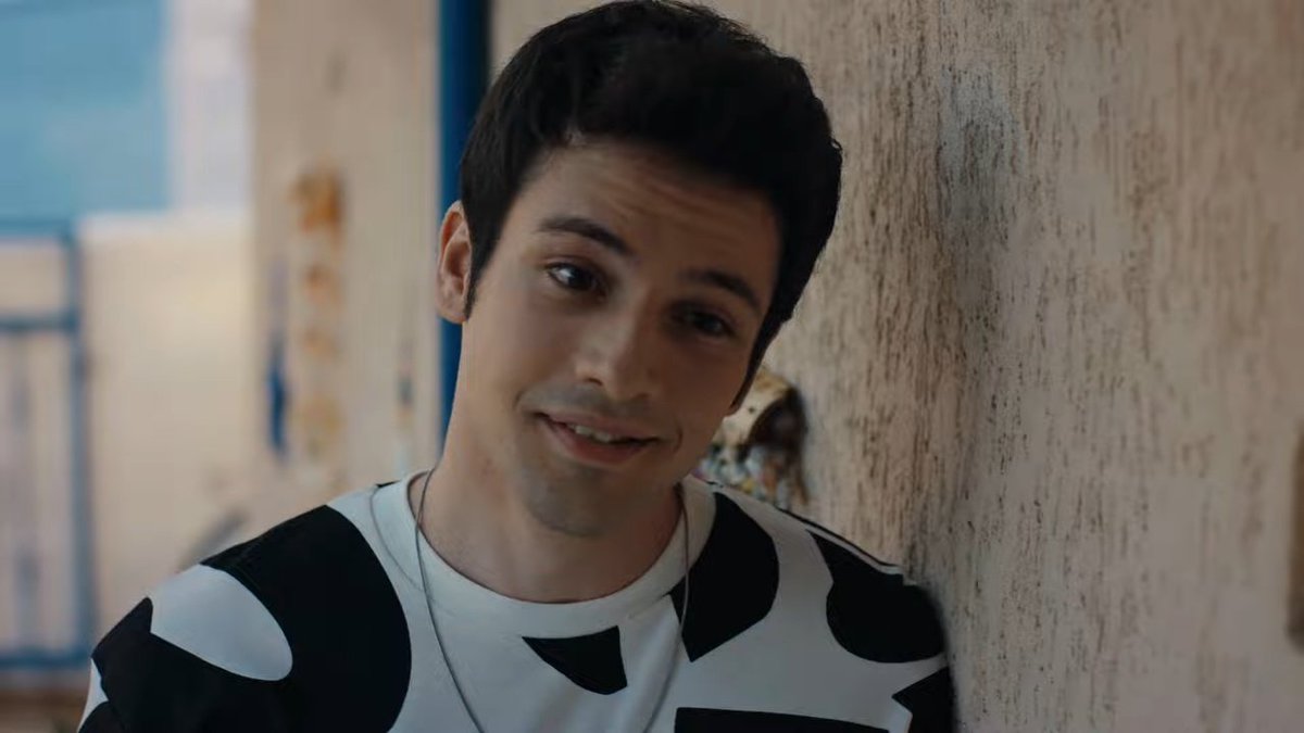 dilystw's tweet photo. Bazen "inek🐄" bazen ise "civciv 🐥"
#HaktanZavlak #ZeyÇağ #Tozluyaka https://t.co/YTE8m3JdK7