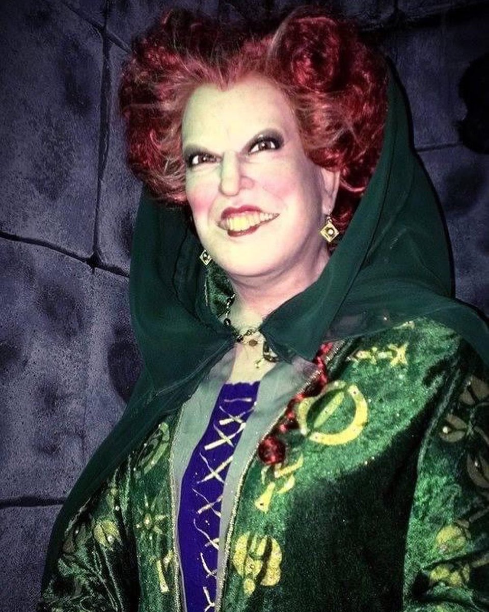 cronesbones's tweet photo. Submitting my entry for the #hocuspocus2contest ๐โโฌ ๐ฏ
My life size, flying silicone Winifred Sanderson with acrylic eyes/teeth, punched hair, replica costume and leather bound book.
@HocusPocusMovie https://t.co/4ATkhjKzqA