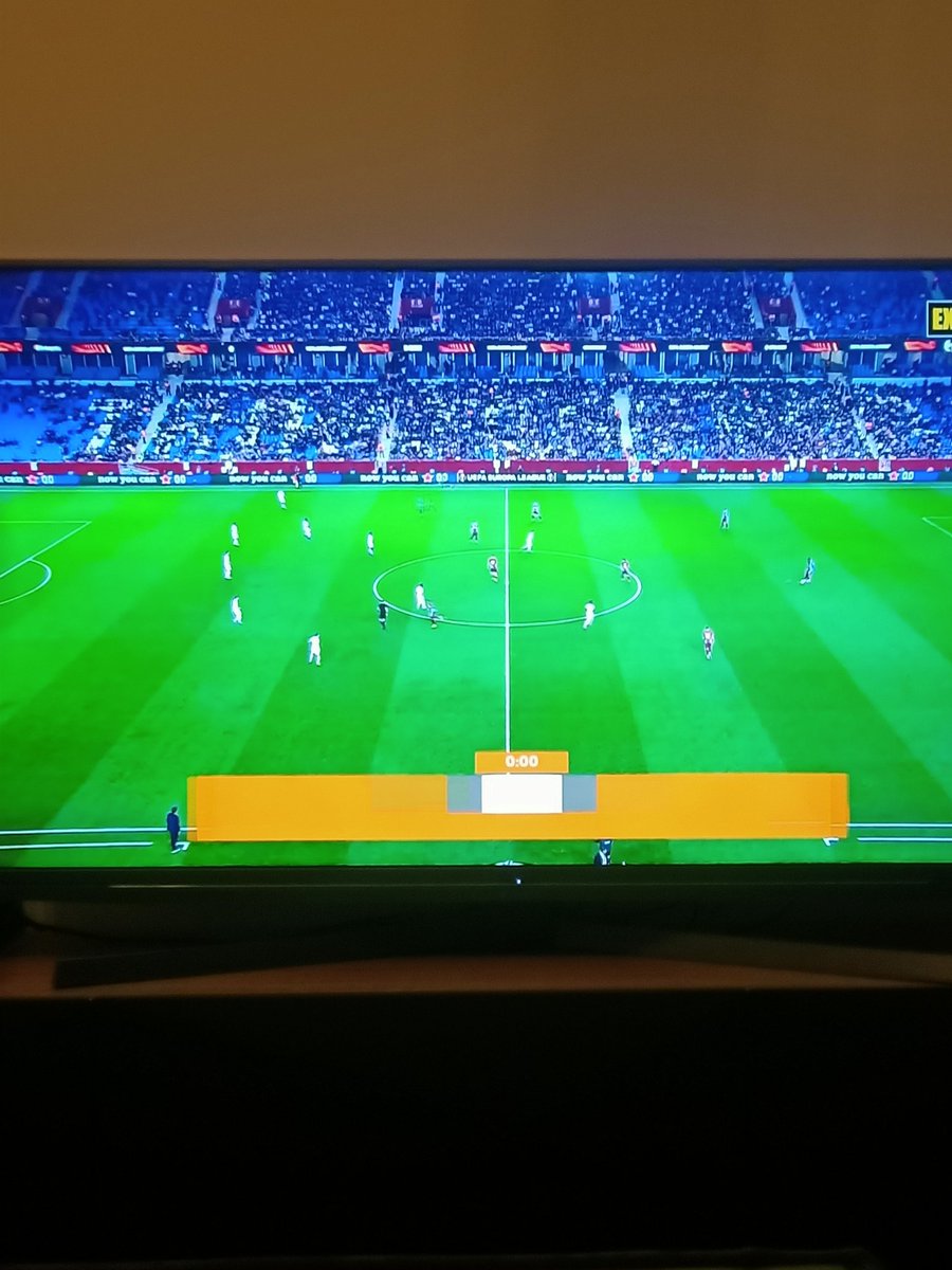 Uzun zaman sonra tribünleri bu kadar boş gördüm.
#trabzonspor #TrabzonsporlularTakiplesiyor