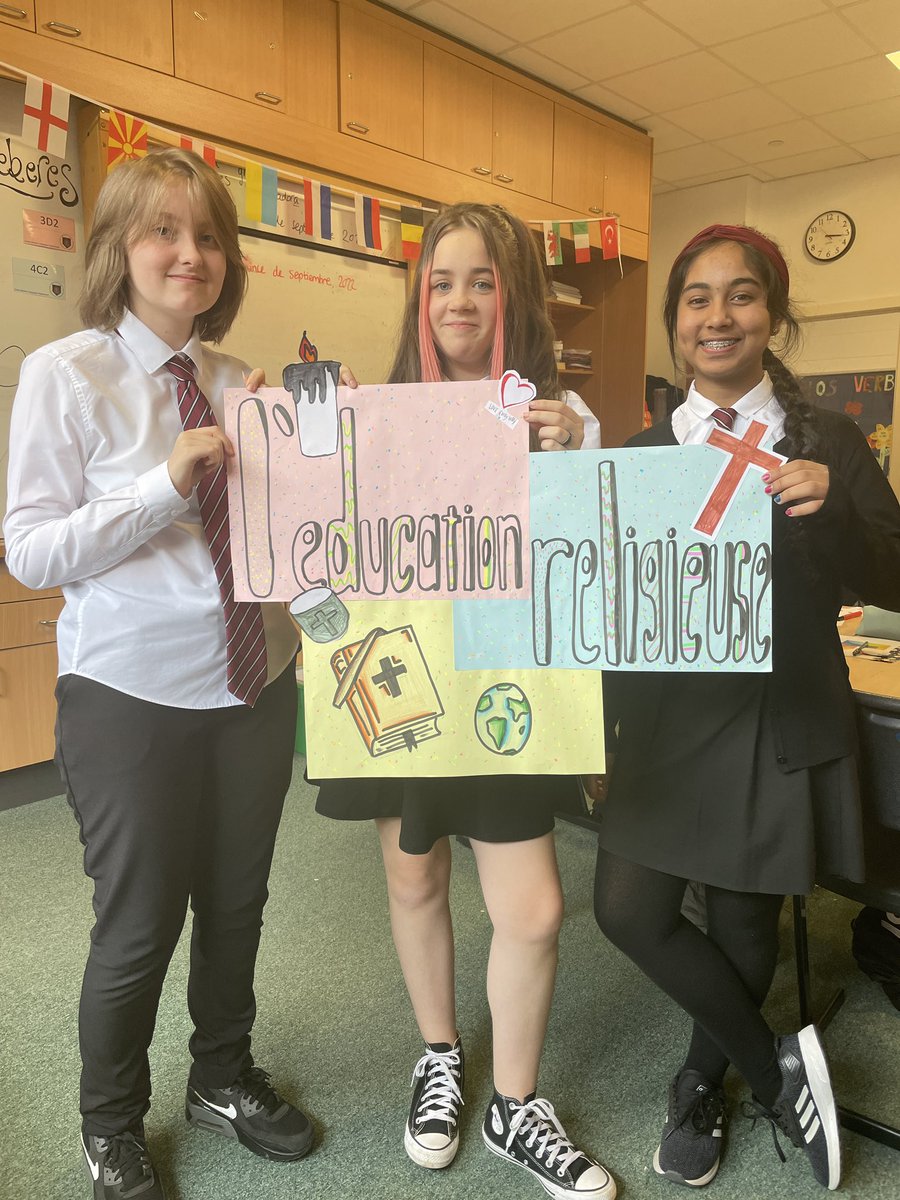 SL_THS_Spanish's tweet photo. S3 started preparing for #europeandayoflanguages by making signs for each department in the school in different languages! Here we have @MissStephenso17 class signs in French, Ukrainian, Swedish and Urdu 🇫🇷🇺🇦🇸🇪🇵🇰 @SL_TrinityHS https://t.co/qUG6ZBymUX