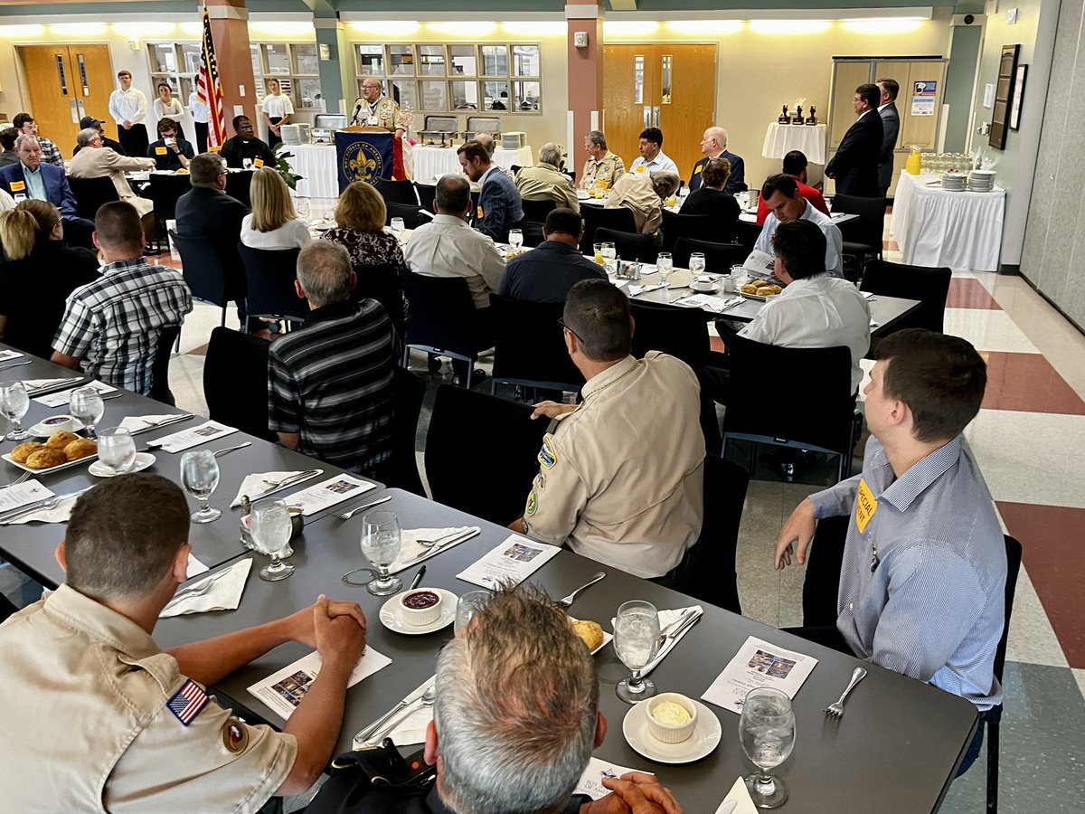 HRT_team's tweet photo. Today we hosted leaders from the @boyscouts for the Eagle Leaders banquet. These interactions with business and industry are what makes this experience valuable! #ExpectExcellence Thanks @SCPPS for the support! #pinklinks #thanksforlendingusahand https://t.co/8bHSNFgsMc