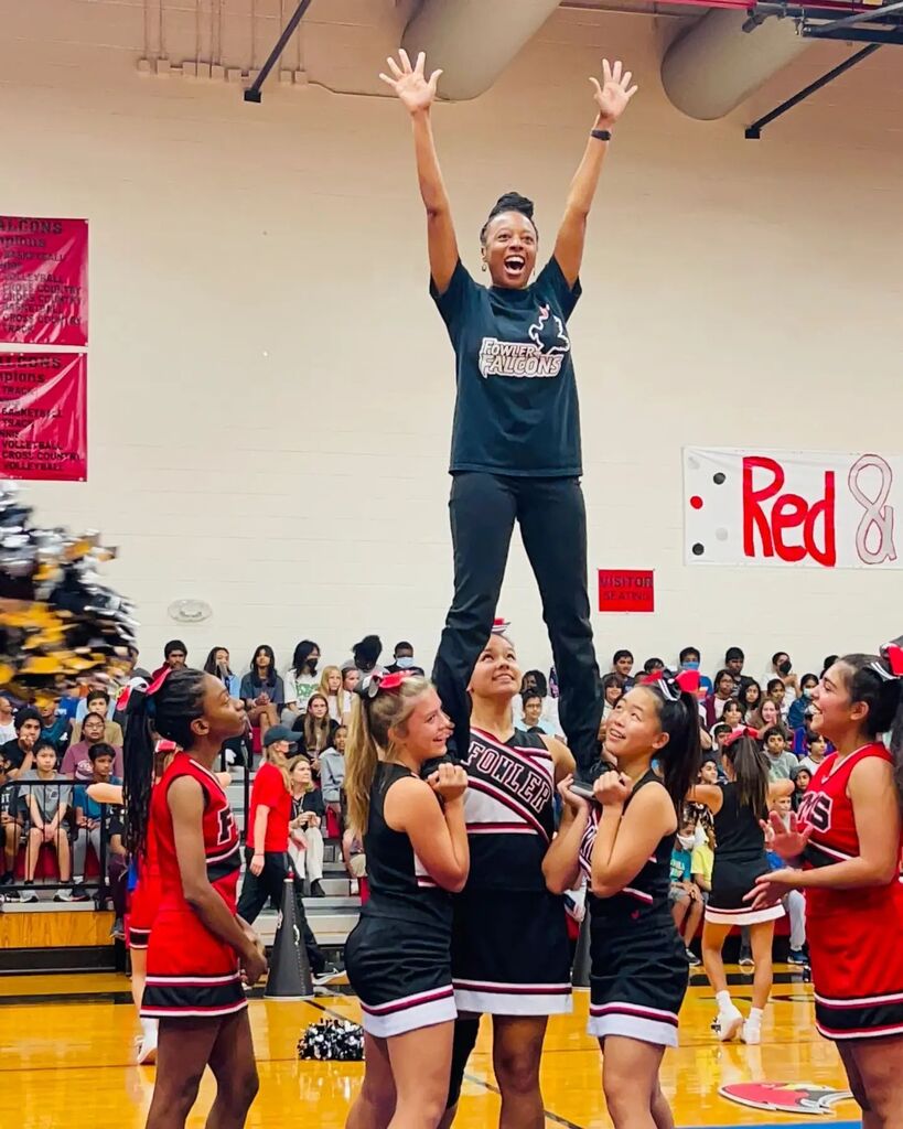 FowlerFalcons07's tweet photo. Assistant Principal, Ms. Beck enjoying stunting with the 7th and 8th grade Cheerleaders during our first Pep Rally.  The crowd went WILD! ♥️ #onceacheerleaderalwaysacheerleader https://t.co/yaGbX6XrNi