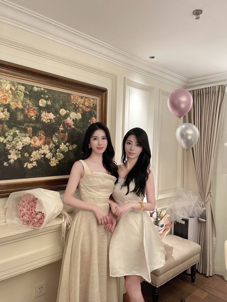 XianTian668's tweet photo. 感谢宝贝们给我的惊喜🎂🎁🎊💋有你们陪伴我的很幸福💞爱你们么么哒💋😘 https://t.co/tVIKDMvINZ