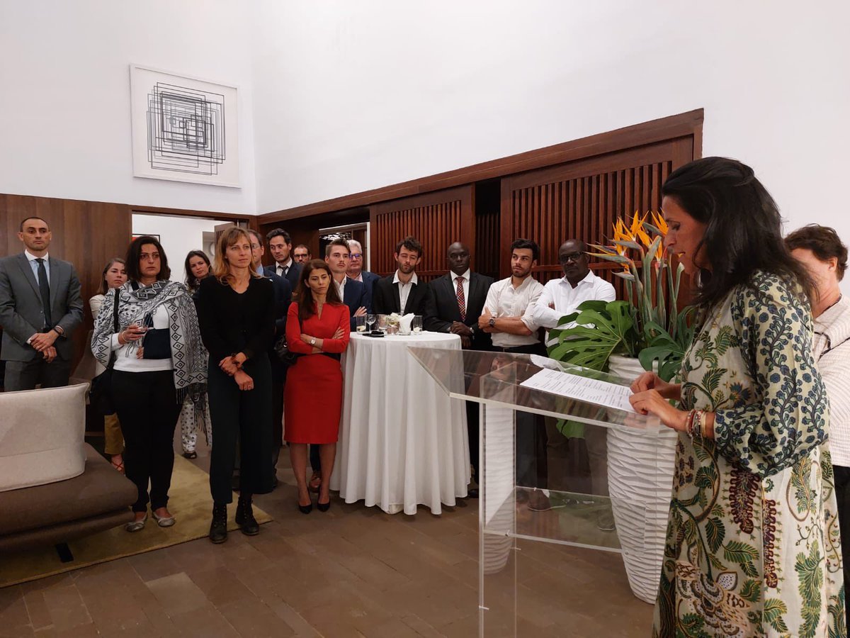 CZacharopoulou's tweet photo. Très heureuse d’avoir échangé avec les forces vives économiques françaises au Kenya. La France est le 5ème pays en termes d’investissements étrangers au Kenya &amp; le 1er de l’UE. 🇰🇪 🇫🇷 https://t.co/sQJVDAjuPa