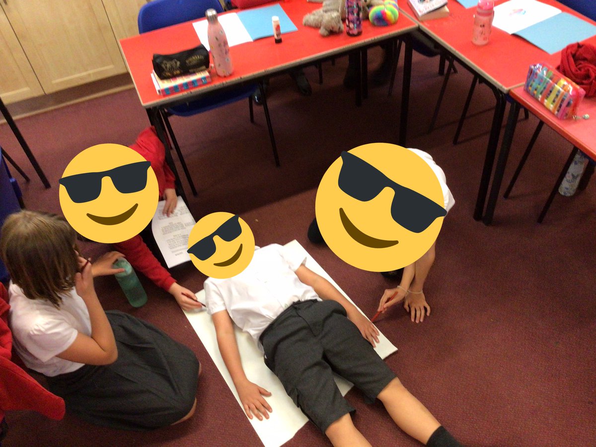TJPrimary's tweet photo. A great start to looking at our circulatory system in Year 6 today. Labelling a heart, sorting out facts about the system and asking a million and one scientific queries! #TJYear6 #TJScience #TJ6O https://t.co/E8wEJwUYAP