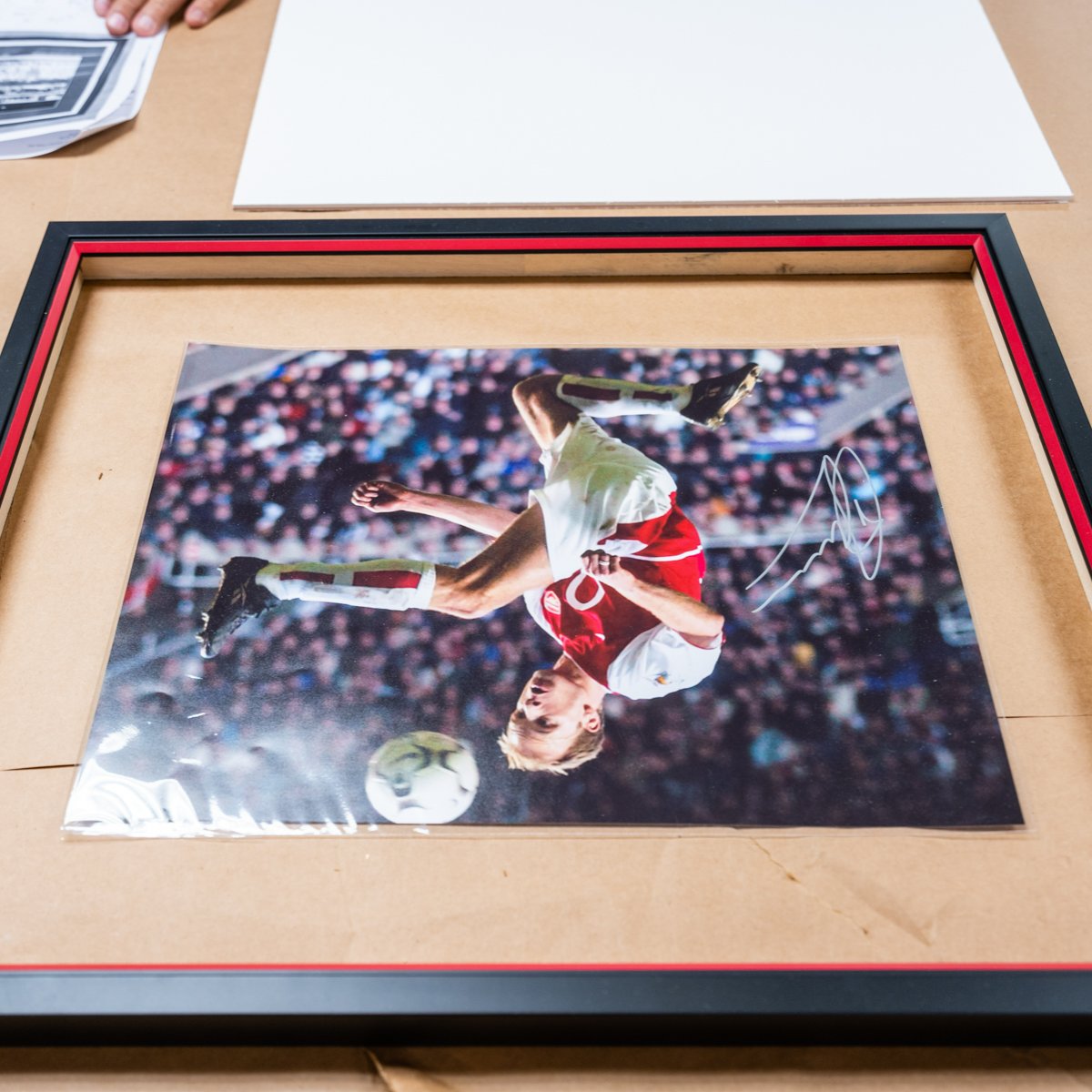 AllenFrame's tweet image. Whether it's a picture of a special moment or an art piece that you're proud of, we guarantee our custom frames will make all the difference!