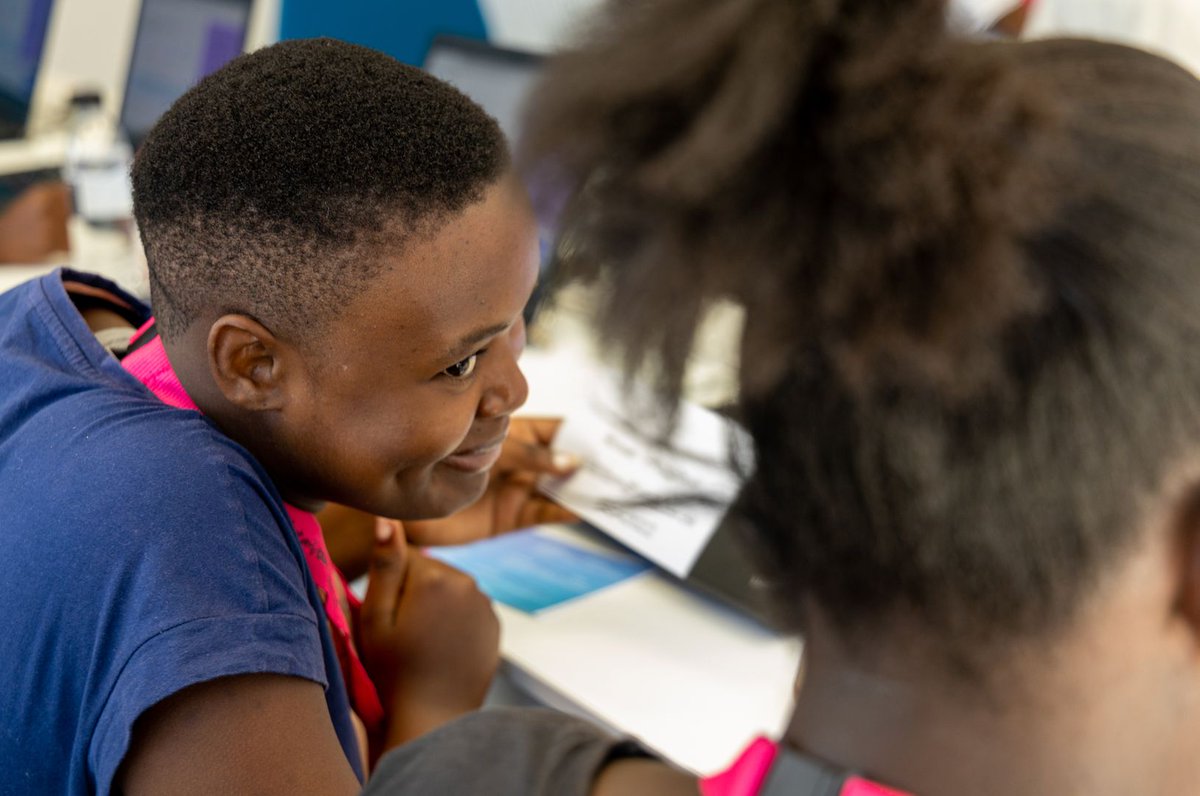 BlackGirlsCode's tweet photo. Sharing more candids from our South Africa @BlackGirlsCODE x @IBM Artificial Intelligence & Machine Learning Workshop π€©πΏπ¦ #techforgood #ibmsa https://t.co/rvEmbJ4pga