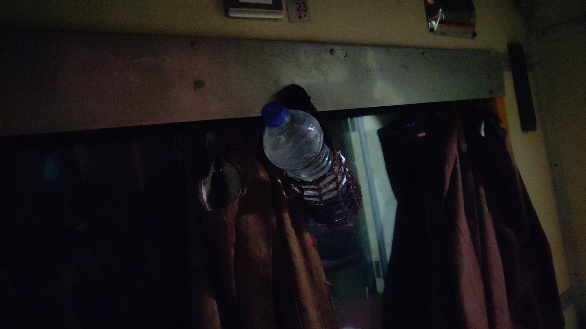 NirajPatil01's tweet photo. @RailMinIndia @indianrail https://t.co/U63Rb2CTQc