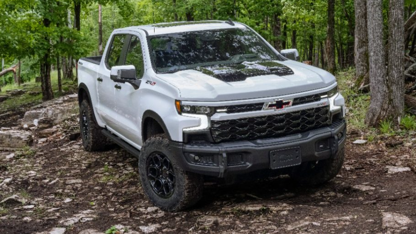 cascadeauto's tweet photo. The upcoming Chevy Silverado ZR2 Bison is ready to roam.

Learn about this all-new trim ahead of its arrival!
https://t.co/QqOjSDYG4x https://t.co/HLGxnCim9T