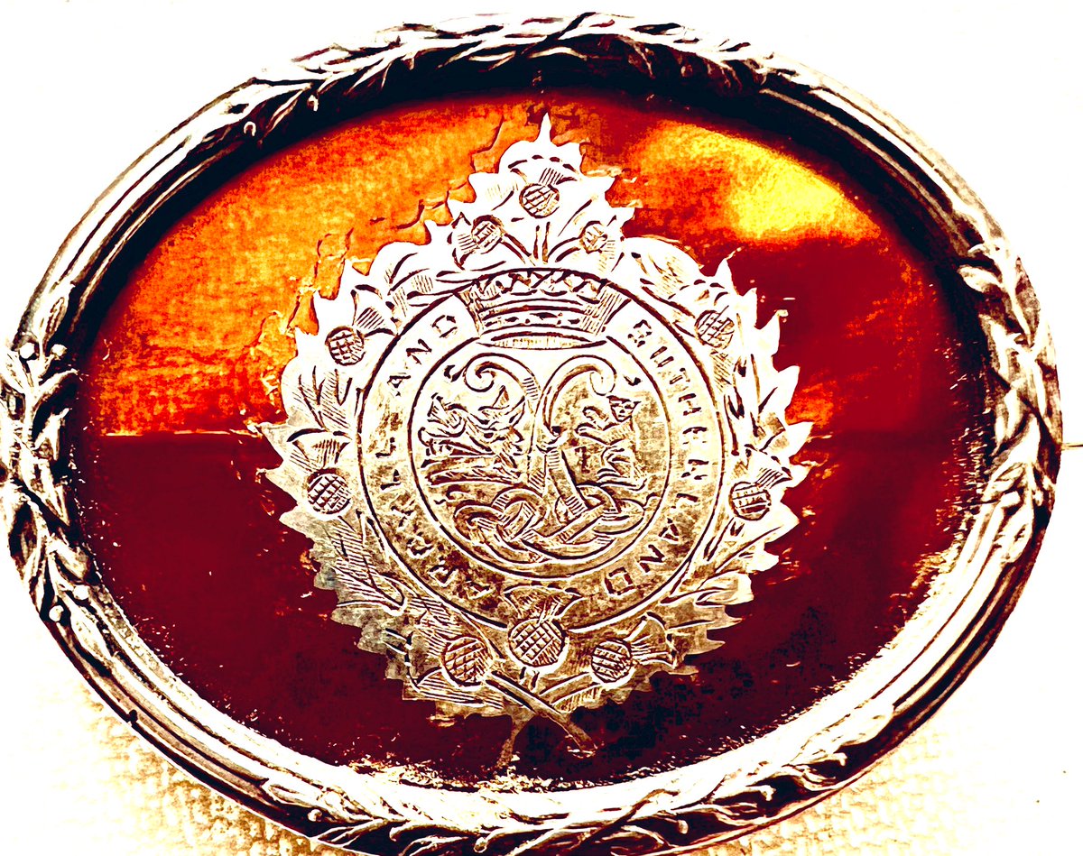 #Argyll & #Sutherland #Regiment - Tortoiseshell Inlaid with Silver and Silver-framed #Brooch Recently Discovered in #Wirral @heswallmagazine @shrewsmorris @YOLiverpool @ArgyllsMuseum @easyliveauction @knutsford365 @ahistoryinart @thedustyteapot @MikeRoyden @LivesOfWW1 @ww1History