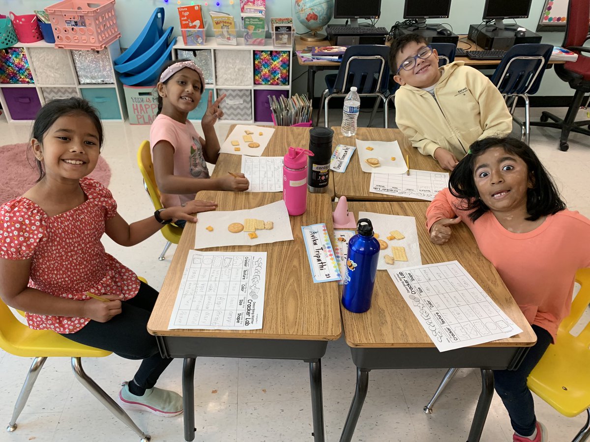 MsZbikowski's tweet photo. Today we did a “Describing Matter Cracker Lab” for our Matter unit in science. The kids had a blast describing the physical properties of the different types of crackers. https://t.co/GrKcOrAiAK