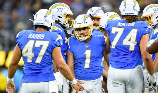 BetOddsforFree's tweet photo. NFL Betting Consensus
Chargers vs. Chiefs total o54 -110 being hammered by 78.3% of the betting public

https://t.co/Dmar2vLswA

#Chiefs #BoltUp #NFL #Footballbetting #publicbetting #consensuspicks #bettingoddsforfree https://t.co/1a03xZKR7G