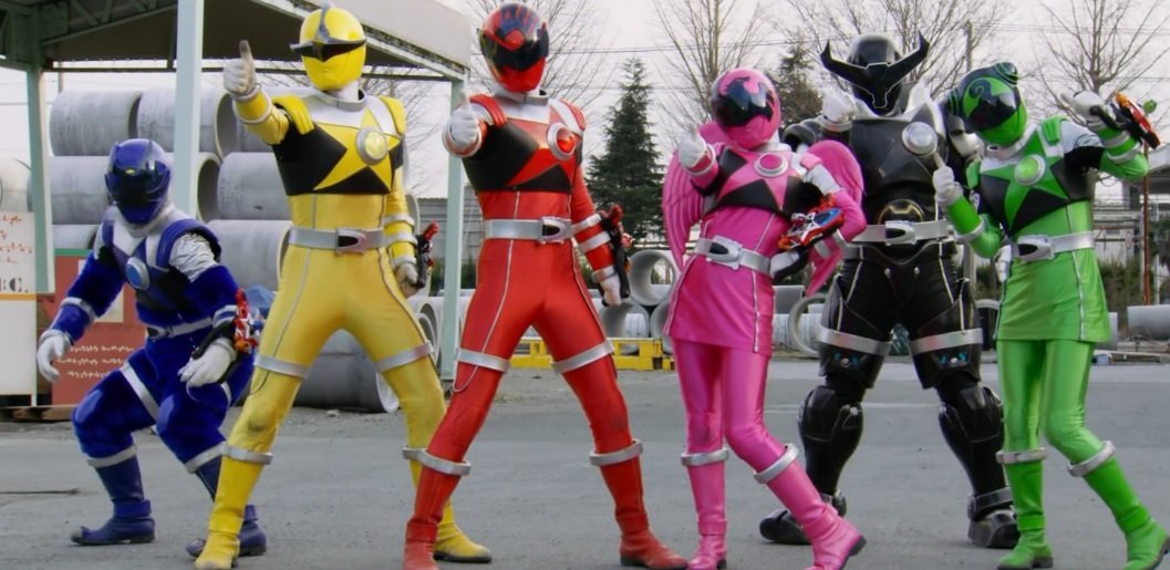 QuantumXLegacy's tweet photo. I Sure Wish That They Could've Adapted This Into A Power Ranger Series Though https://t.co/URsbWrg820