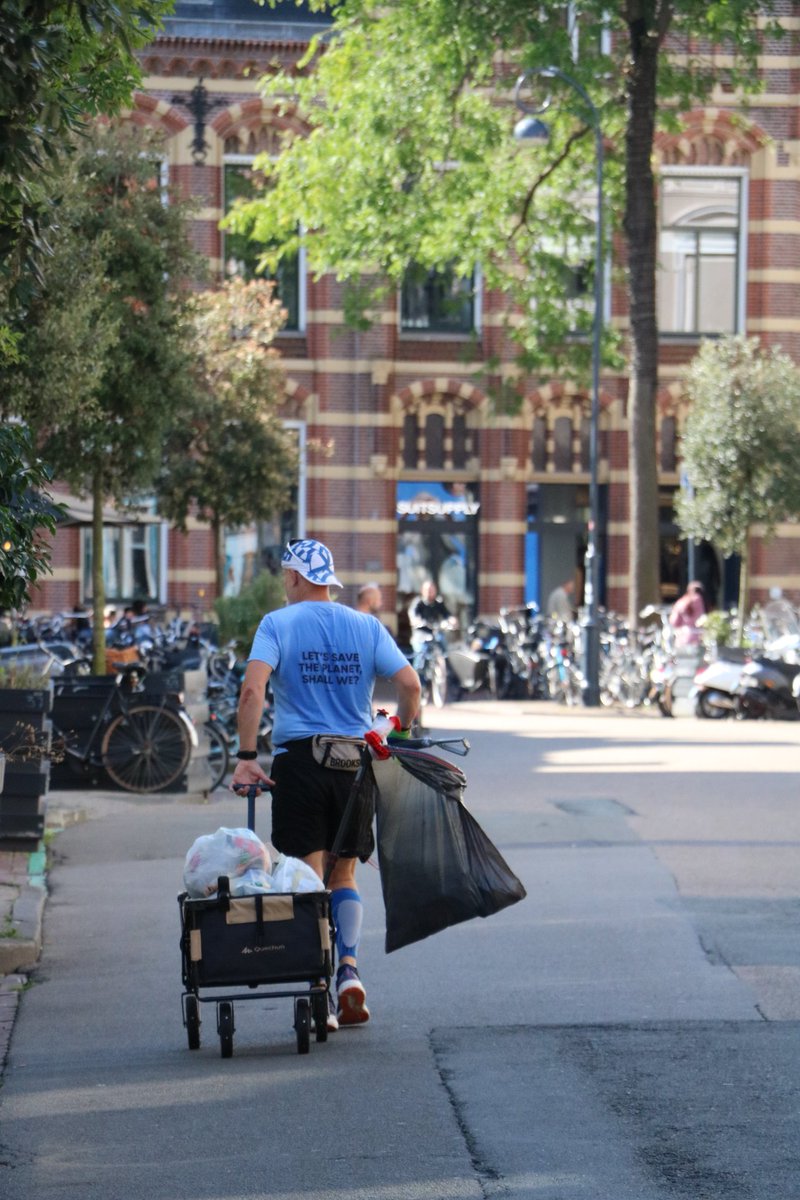 Awesome photo taken by <a href="/DopperBottle/">Dopper</a> .. they invited me around for a group plog. Great fun!