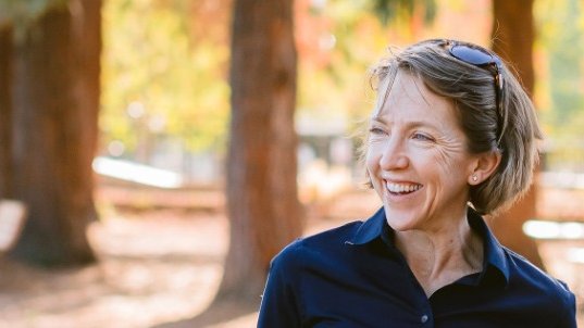 350BAAction's tweet photo. Anne Cottrell brings 7 years experience as Napa County Planning Commissioner, with a strong climate platform to reduce GHG emissions, support rooftop and parking lot solar expansion, and much more. #GoGreenVoteBlue in Napa Co with @AnneCottrell.

https://t.co/Fa7eZG05RE https://t.co/h5uEDJZrim