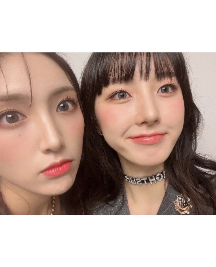 picsofjuhyeon's tweet photo. [📸] 220916 Juhyeon Instagram Update  (1/3)

“I saved it for chowon unnie’s birthday,,,!
My best friend, Chowon unnie! Happy birthday!
Let's make more fun memories!!
Let's not get sick and be happy for a long time 🥰”

#주현 #JUHYEON #LIGHTSUM https://t.co/uhTu3t7eqY