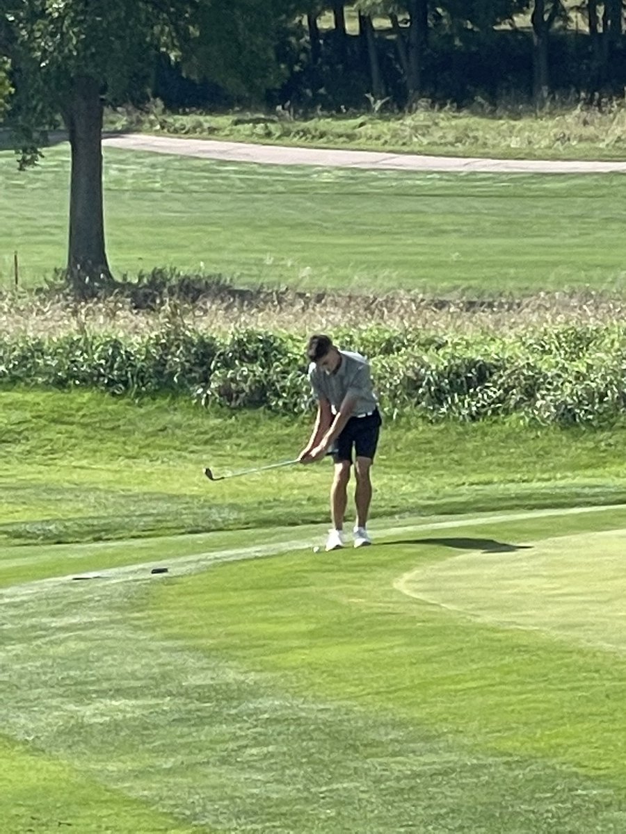 SCEastBoysGolf's tweet photo. Great day for Golf.  East, SBL &amp; North https://t.co/Z4IBJNVH71