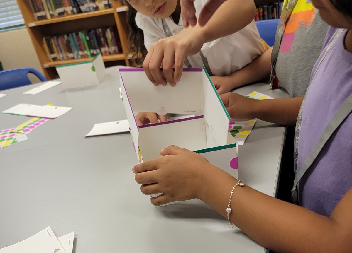 RenshawMontero's tweet image. What would you do with 3x5 cards, dot stickers, spaghetti, and marshmallows?  Out 1st graders worked together to build towers and structures.  Celebrating International #DotDay Schenck Elementary, SAISD #STEMinthelibrary