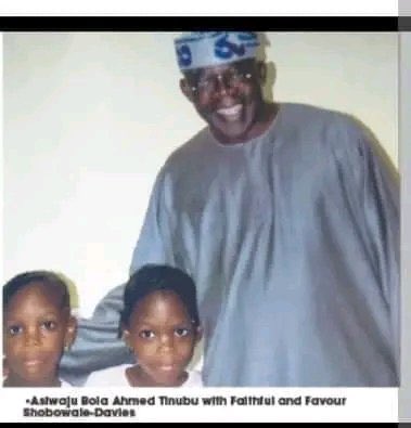 AsiwajuWords's tweet photo. Humanity at its peak. He's different from your regular politicians that only remember the masses during election. Kind people are not easy to come by. Asiwaju ju won lo mehn
#Tinubu2023
#TinubuShettima2023
#ABAT2023 https://t.co/FtdxaN8qwe