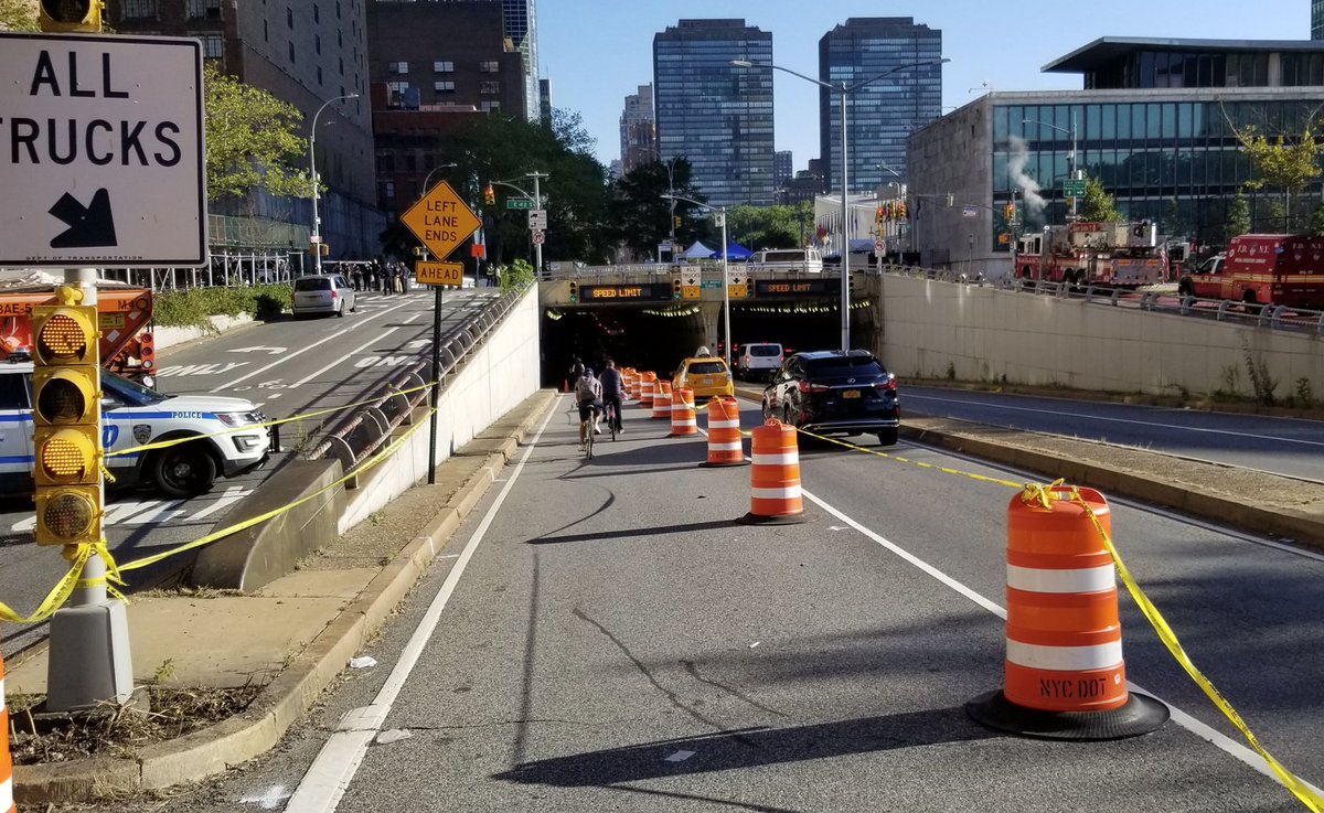 NYC_DOT's tweet photo. During UNGA, cyclists will use the 1st Ave Tunnel from 40th-49th Sts. On 2nd Ave, a temporary bike lane will be in effect from 47-42 St until 9PM each day. Cyclists will be subject to security checkpoints &amp; occasional, unannounced traffic freezes. https://t.co/I2o7bdnINC