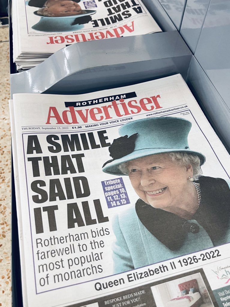 AlexRoebuck's tweet photo. A sense of pride this evening as I see my photo of Queen Elizabeth II leading the tributes in this weeks @rotherhamtiser 👸🏼 https://t.co/ugJo7td8YI