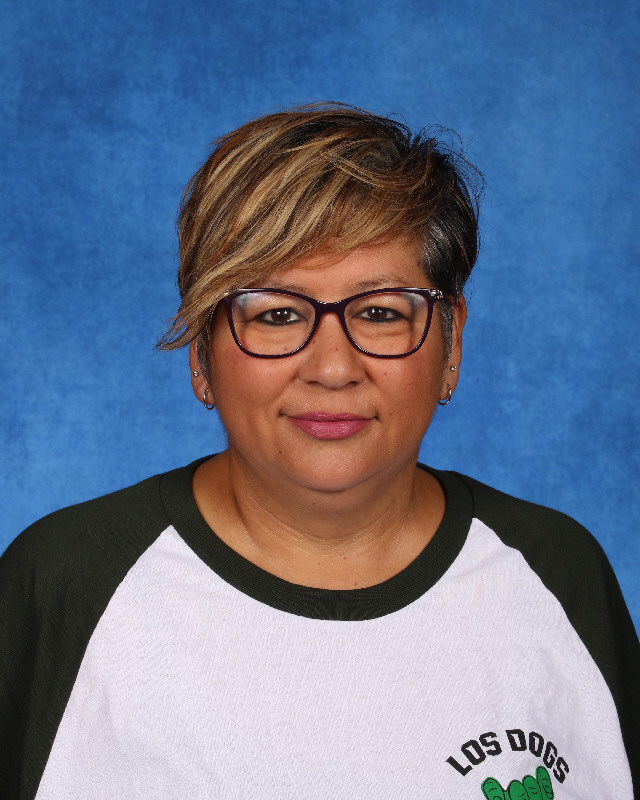 MVSchools's tweet photo. Congratulations Veronica Gonzalez-Classified School Employee of the year! https://t.co/NeFvUJZNDo