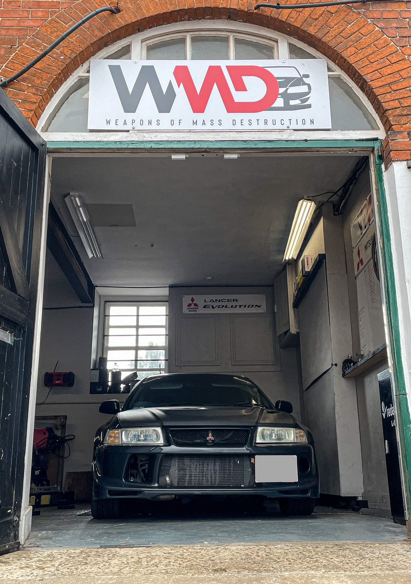 NeoWithTheEvo's tweet photo. Diff bolts all sorted 😎 https://t.co/ZxglHyUf0m