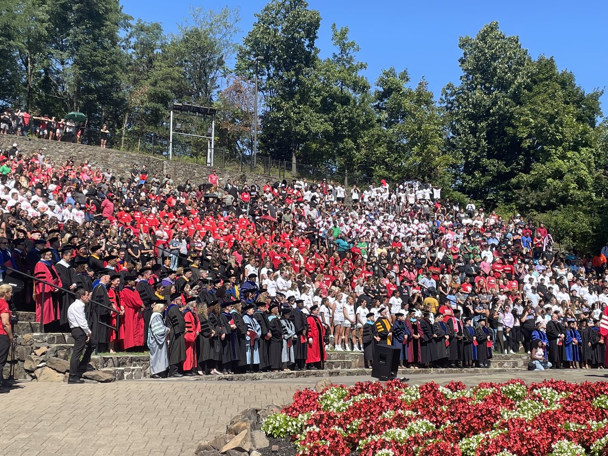 Beautiful day for the @montclairstateu Presidential Investiture! Even got @MontclairSt_FH to take a #Koppellfie! #redhawk4life #ComeFlyWithUs