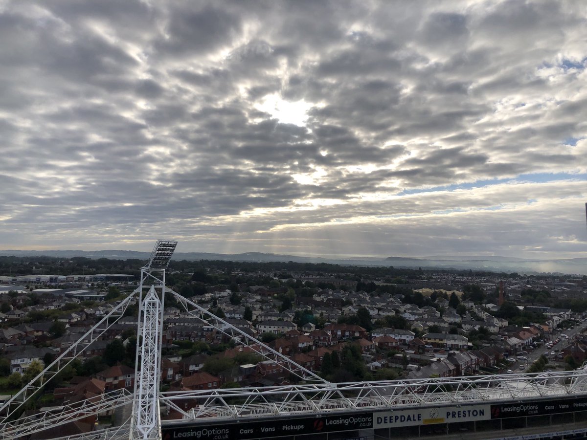Had three climbs today, started early and had great views of the sun coming up and trying to break through the clouds, still loving my job ⁦<a href="/PNELive/">Preston North End Live</a>⁩ ⁦<a href="/PNEhomeandaway/">PNE home and away</a>⁩ ⁦<a href="/PNEFansForum/">PNE Fans Forum</a>⁩ ⁦<a href="/pneblog/">pnefc-online.co.uk</a>⁩ ⁦<a href="/tnbfanzine/">The Nose Bag fanzine (PNEFC)</a>⁩