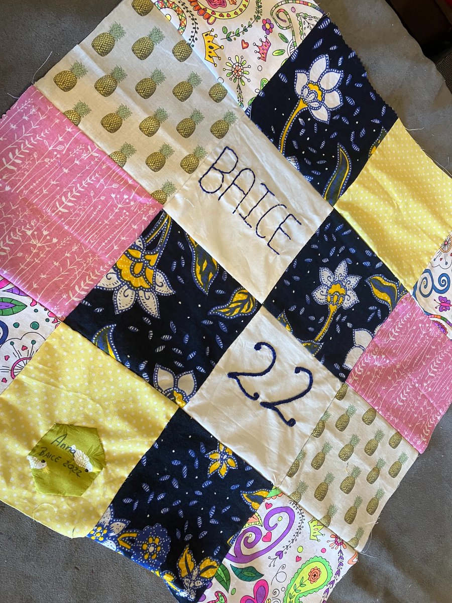 baicenews's tweet photo. We weren't sure if it would work but this was such a lovely addition to #BAICE2022 - the opportunity to make something beautiful and make new friends and connections at the same time. Thank you to all who shared their knowledge and skills, especially April Hope from Ulster! https://t.co/0F6GdZ8YUU