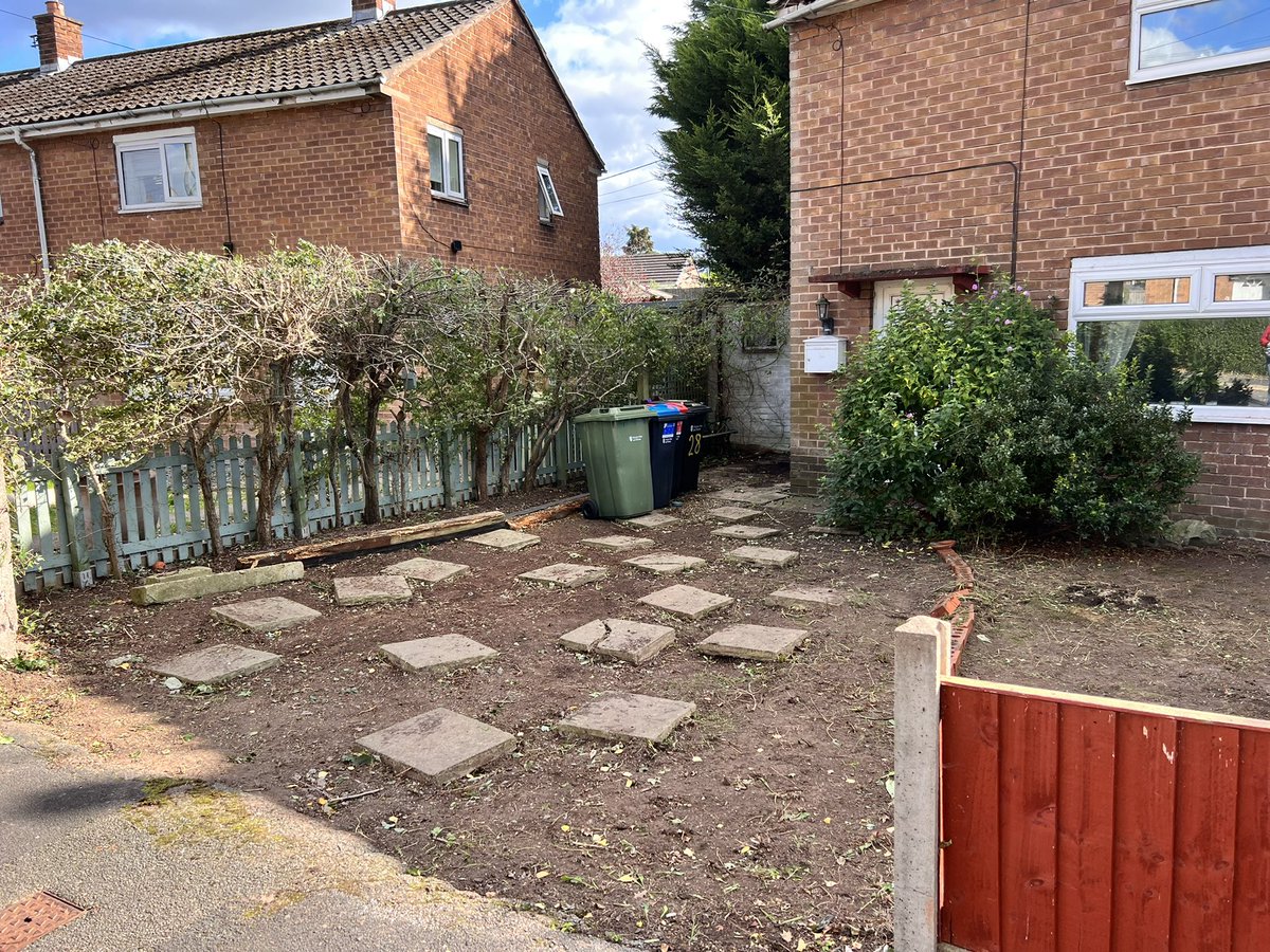 Short back and sides Anyone? Pictures below of a garden clearance done for our latest client. Any Landlords require their portfolio gardens attending to? Give us a call or message for a free quote. #chester #gardening #hedges #grasscut #northwalessocial @chesterRetweets