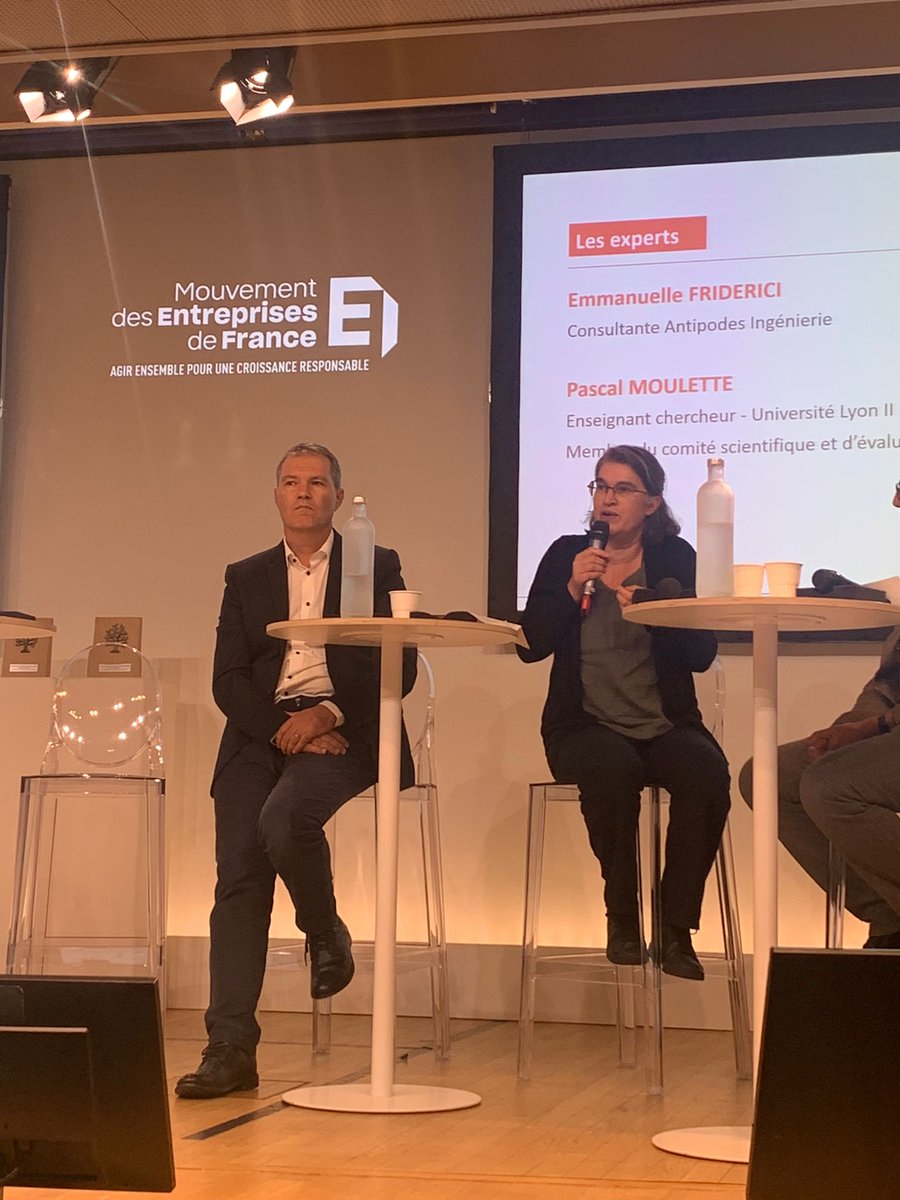 "Prendre en compte la notion du temps nécessaire en formation, laisser percevoir la notion de paliers aussi, accompagner le salarié dans la reconnaissance de l'acquisition des acquis qui est en cours, les lier aux situations de travail." E. Friderici à propos du parcours Ev@gill