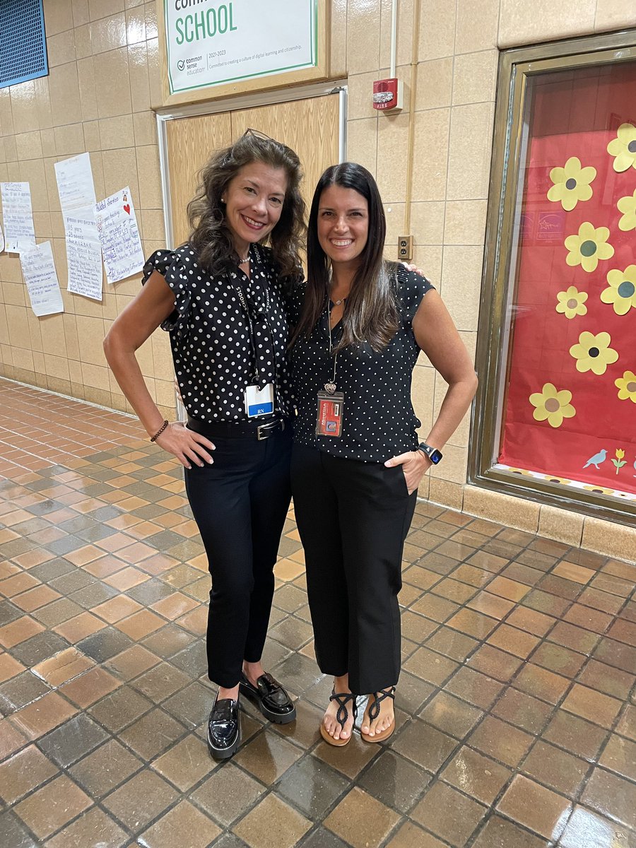 Thursday twinning 😁. #polkadots @MrsMaffettone <a href="/Hampton_Street/">Hampton Street</a>
