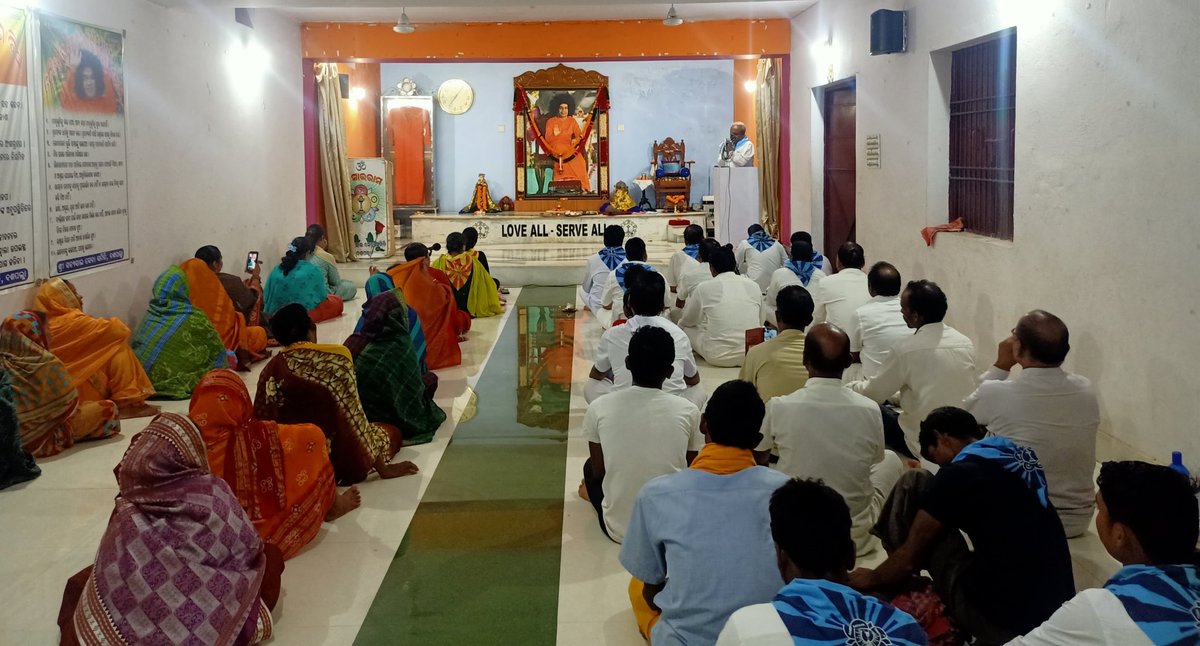 sathyasaiodisha's tweet photo. Loving Sairam..
With the Blessings of Sri Sathya Sai Baba, Samithi Darshan program of day - 1 was conducted successfully at Daspalla Samithi of Nayagarh district on 10th September 2022.
#SamithiDarshan
#Nayagarh
-Media Team https://t.co/XO631rLYKg