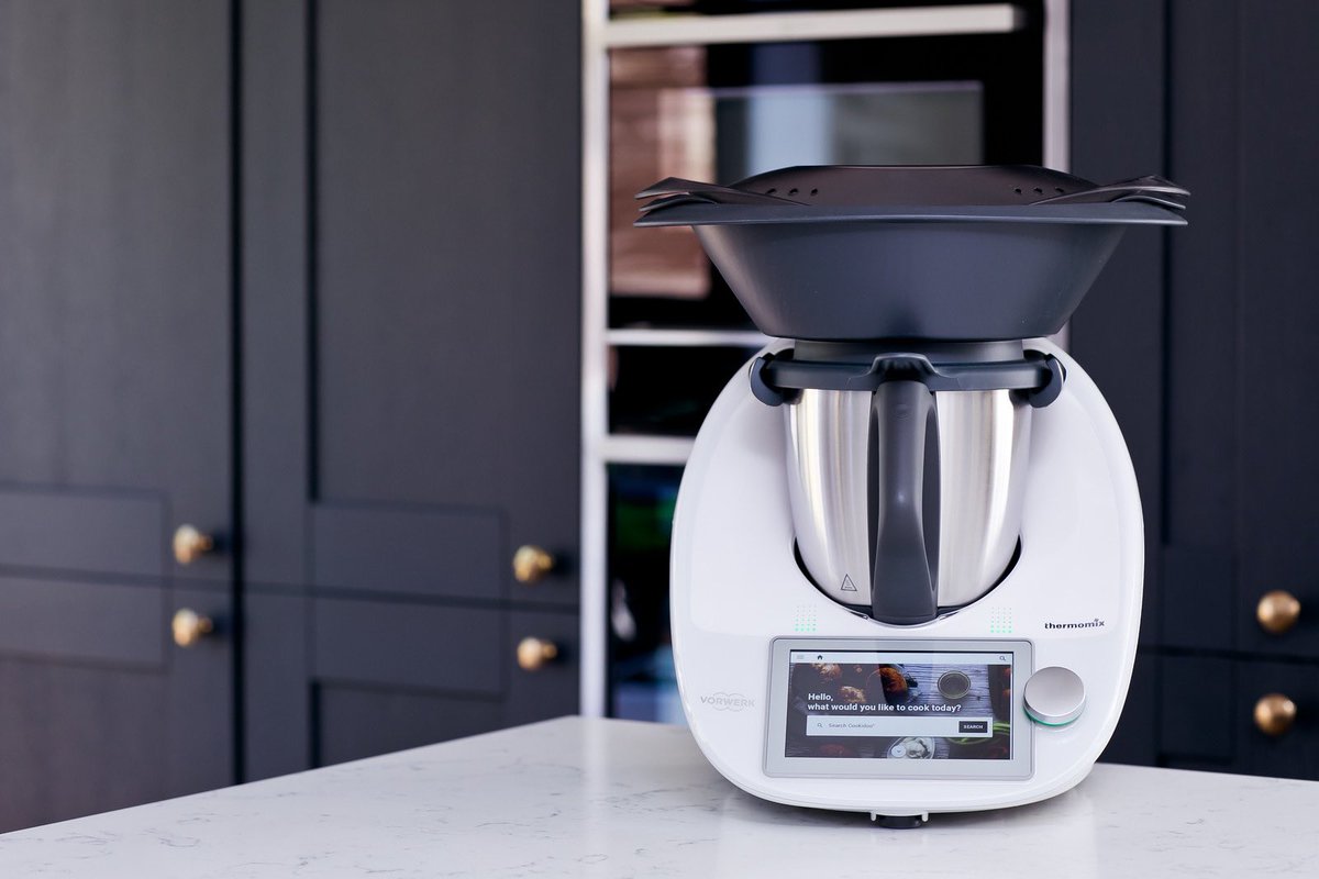 Have you discovered our sister brand <a href="/UKThermomix/">Thermomix UK and Ireland</a>?

The Thermomix TM6 is a high-tech all-in-one kitchen appliance that  embodies versatility with over 20 different functions and modes, all in one sleek compact machine.

vorwerk.com/en/c/home/prod…