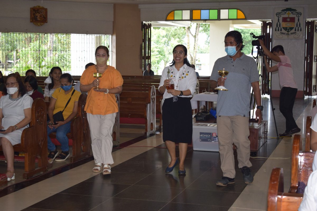 ADCSpinola's tweet photo. Y seguimos celebrando la fiesta de la fidelidad en el seguimiento de Jesús como @adcspinola . Hazel ha hecho su Profesión Perpetua en Ipil (Filipinas). Nos unimos como #FamiliaSpínola en el agradecimiento por su respuesta generosa al Señor. https://t.co/MOMOzexIOl