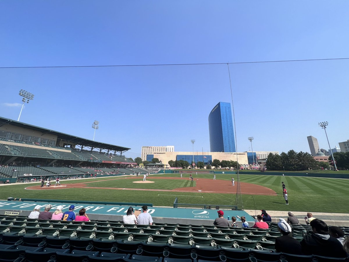 RealJoeDeck's tweet photo. Another great trip to @TheVicIndy to see the @indyindians vs @MudHens. This gives us excellent examples of the 4 Ps of Marketing in action! Also, there’s great ball park food 🌭

#WeAreMG @MadisonGrantUSC https://t.co/ntlJLyiAtR
