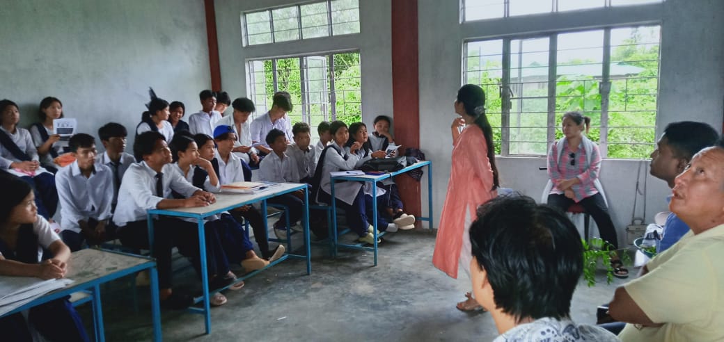 NssNitap's tweet photo. Compost making awareness and health and hygiene programm at adopted village at Government Secondary school, Jote with our team NIT AP NSS  with faculties on 14th of September 2022 under the aegis of Swachata Phagwara.. https://t.co/33jp39rm1v