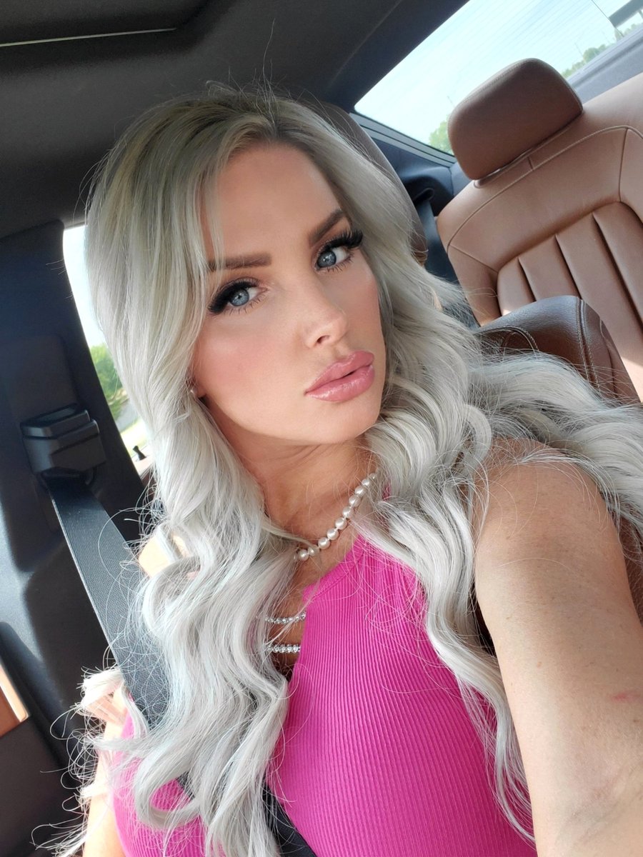 Exclusive Courtney on Twitter "I SEE UUU LOOKING 👀💋"