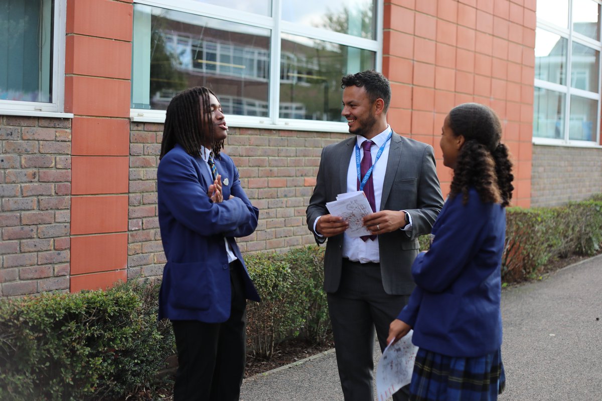 woodcotehigh's tweet photo. Thank you to our Year 11 and @6thATWHS students for helping with tours. You were all a credit to the school, well done! ππΌ
#WeAreWoodcote #ASPIRE #OpenEvents2022 https://t.co/4UueTexVkH
