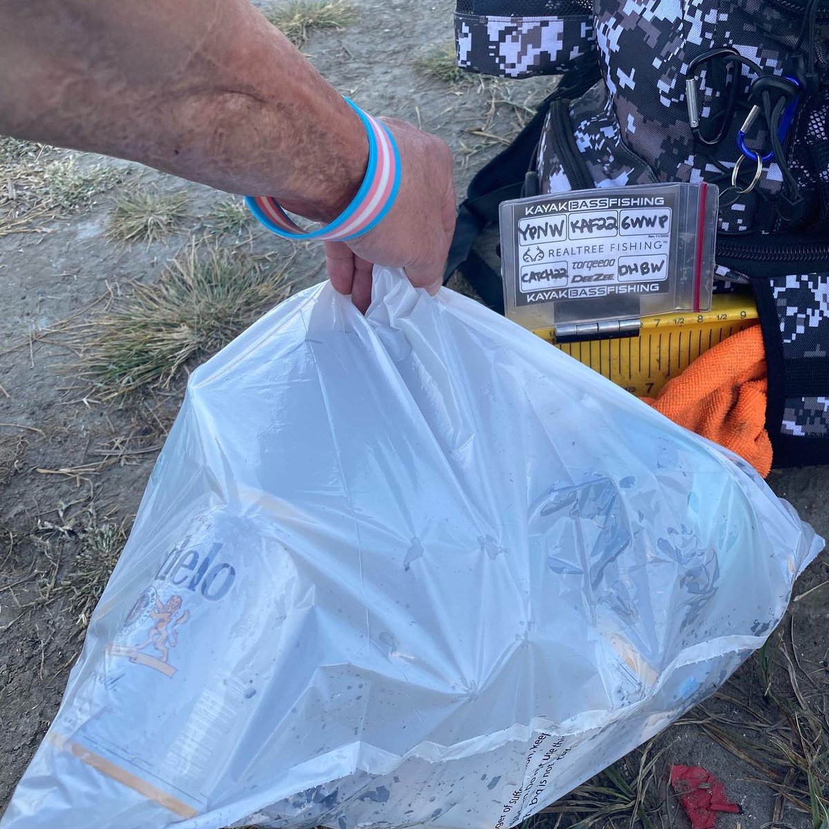 kaf_fishing's tweet photo. While fishing the #KeepAmericaFishing Online Fishing Tournament, pick up any litter you spot on the water or shorelines to be entered to win one of the #CleanWaterChallenge prize packs. Letโs keep our fisheries clean and healthy for years to come! ๐ฎ https://t.co/rDq6Kki9jx https://t.co/WsDyjOubdc