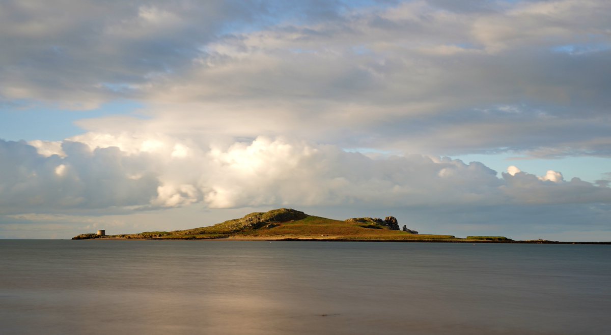 blearytheory's tweet photo. Ireland's Eye at sunset in spring, Howth. #irelandseye #howth #sunset #ireland #dublin #eastcoastireland https://t.co/C5HqySrKhc