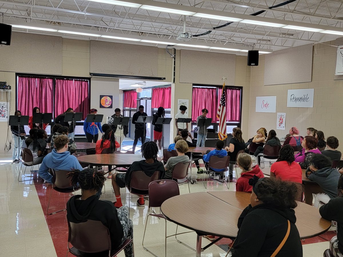 SikestonAltern1's tweet photo. We had our Patriotic Assembly today

Patriot Day-September 11th
Star-Spangled Banner Day- September 14th
Constitution Day- September 17th
The choir sang:
"The Star-Spangled Banner"
"America the Beautiful"
"God Bless the USA"
"The Constitution Song"
#WeAreSikeston https://t.co/SDsnXzSAOi