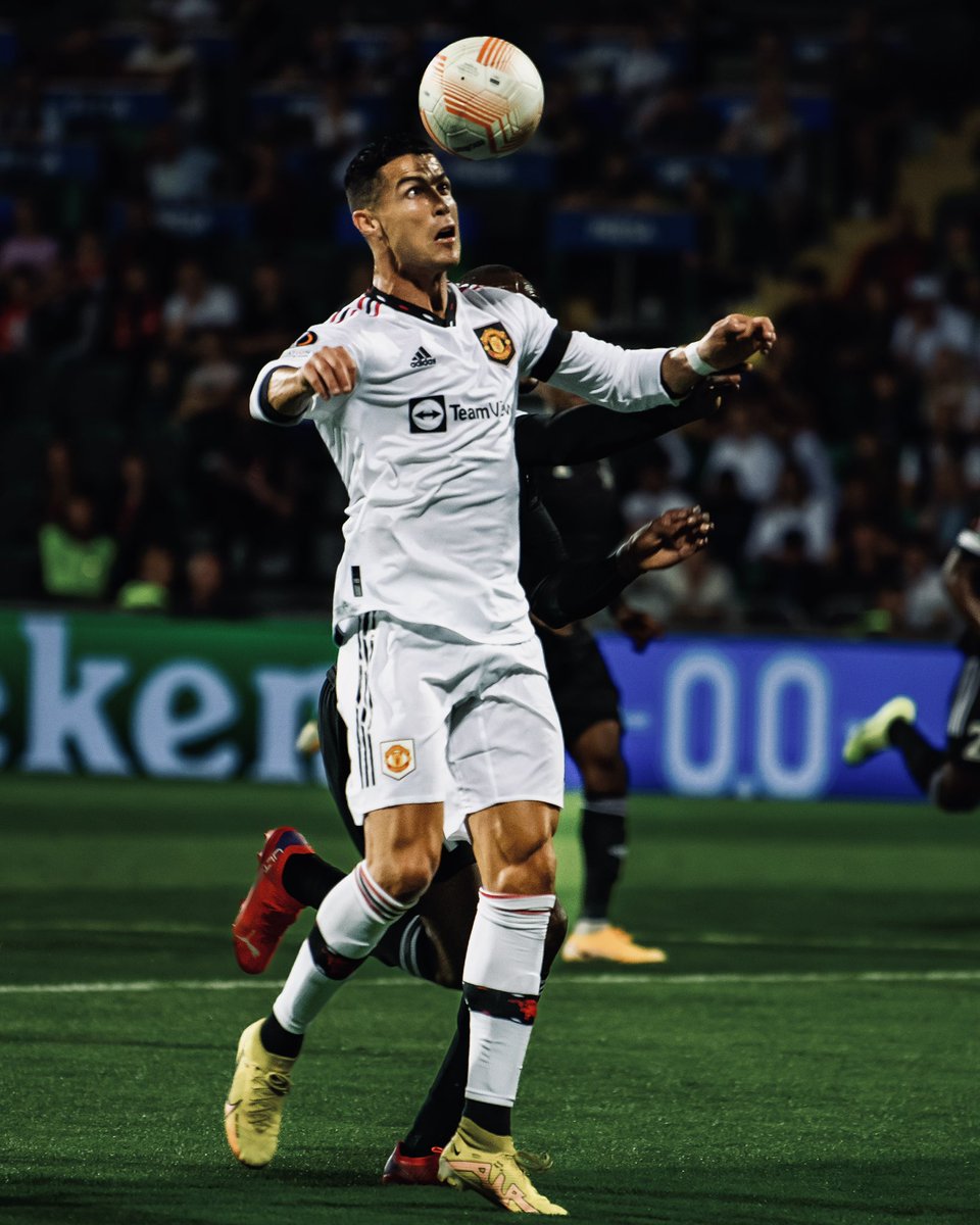 ManUtd's tweet photo. Pushing for more 👊

#MUFC || #UEL https://t.co/oFA0Wrnwuo