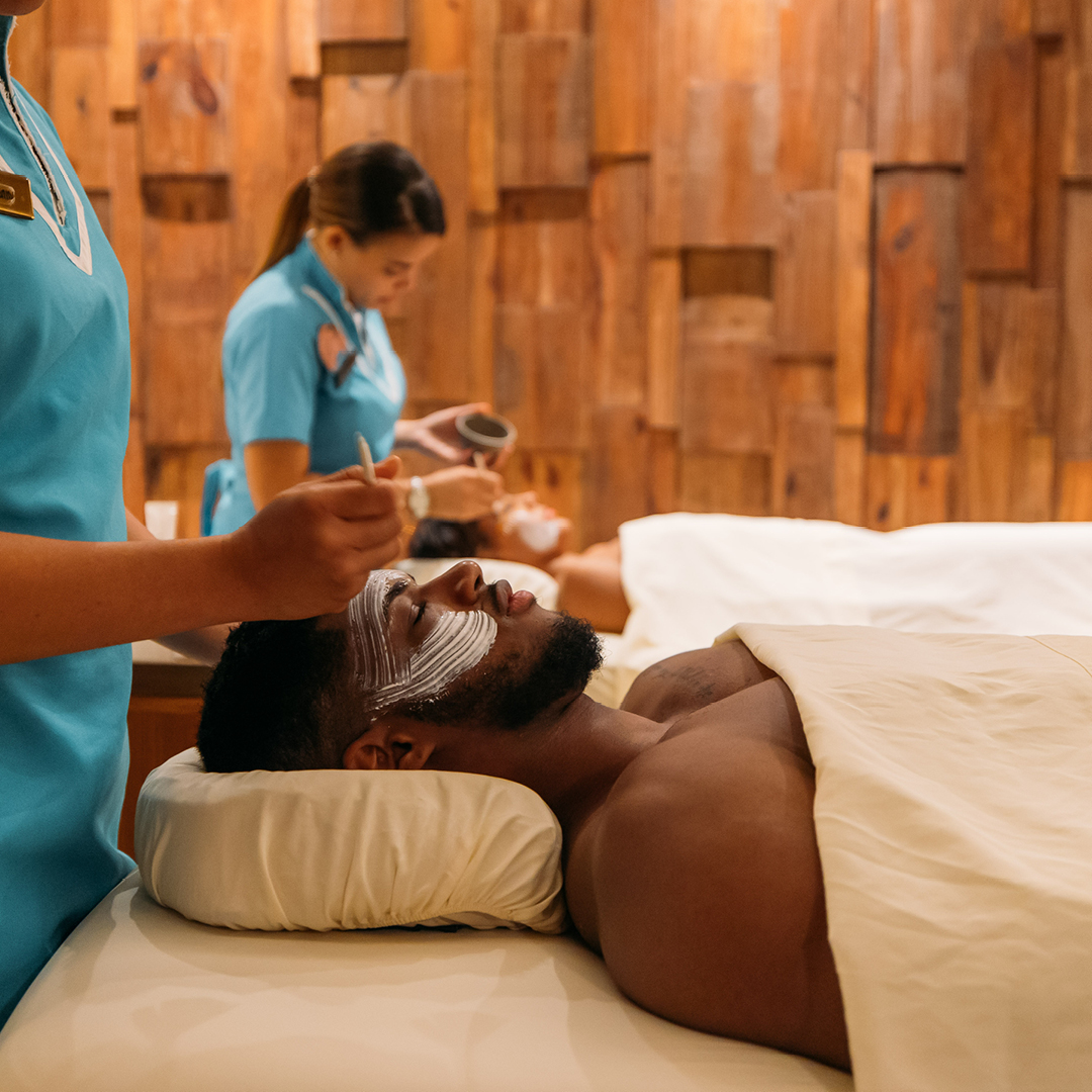 We’ll make sure you walk out completely refreshed. 
.
Nos aseguraremos de que salgas completamente renovado.
.
#HyattZivaCapCana